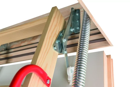 Чердачная люк-лестница Fakro LWT суперэнергосберегающая в Туле фото