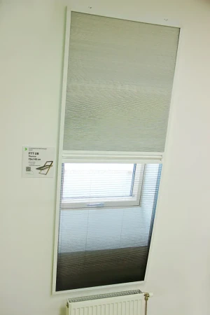 Штора и москитная сетка Fakro AMD Duet Blackout 78x240 белая