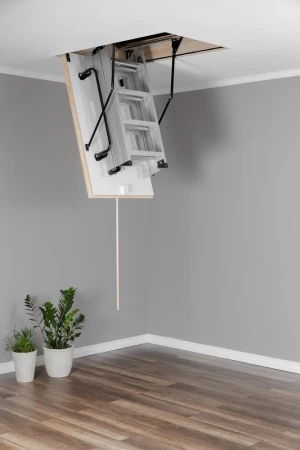 Чердачная люк-лестница Oman Алюминиевая складная 3-х секционная Alu Profi Polar в Туле фото