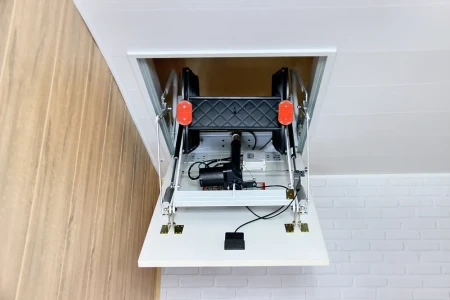 Чердачная люк-лестница Fakro LCS-E (CH) в Туле фото