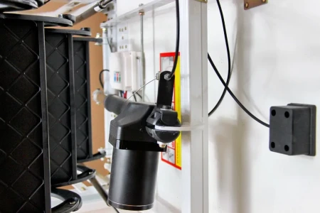 Чердачная люк-лестница Fakro LCS-E (CH) в Туле фото