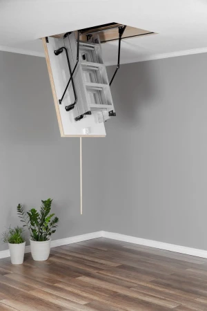 Чердачная люк-лестница Oman Алюминиевая складная 3-х секционная Alu Profi в Туле фото