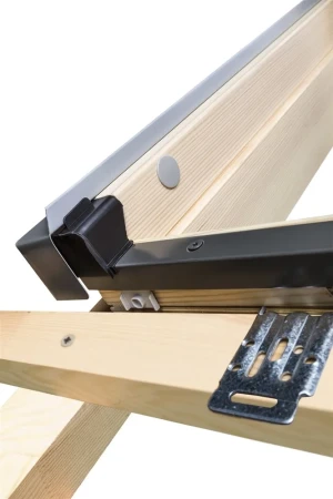 Мансардное окно Fakro LUX FTP-V U3 WiFi в Туле фото