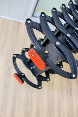 Чердачная люк-лестница Fakro LCS-E (CH) в Туле фото