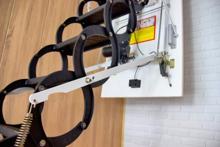 Чердачная люк-лестница Fakro LCS-E (CH) в Туле фото