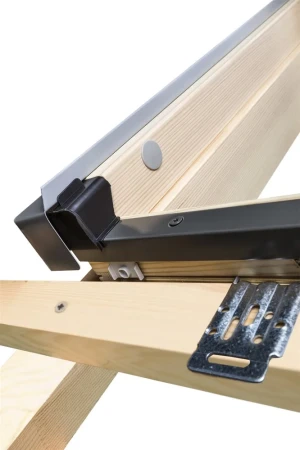 Мансардное окно Fakro LUX FTP-V U5 Thermo в Туле фото