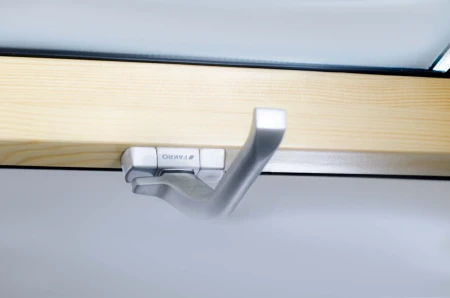 Мансардное окно Fakro FTP-V (CH) в Туле фото