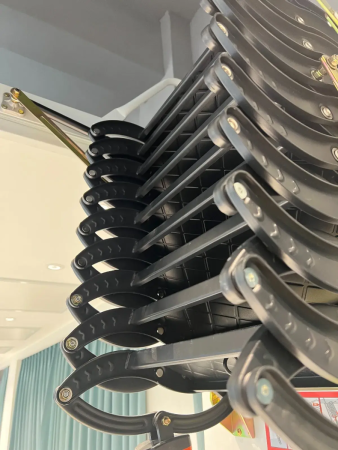 Чердачная люк-лестница Fakro LCS (CH) в Туле фото