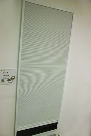 Шторы и москитные сетки 2 в 1 Fakro Штора и  AMD Duet Blackout в Туле фото