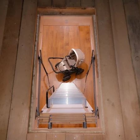 Чердачная люк-лестница Oman Алюминиевая складная 3-х секционная Alu Profi Polar в Туле фото