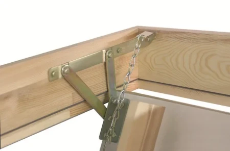 Чердачная люк-лестница Fakro LWK Komfort в Туле фото