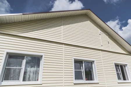 Виниловый софит Grand Line T4 Классика с частичной перфорацией белый