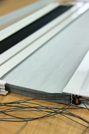 Шторы и москитные сетки 2 в 1 Fakro Штора и  AMD Duet Blackout в Туле фото